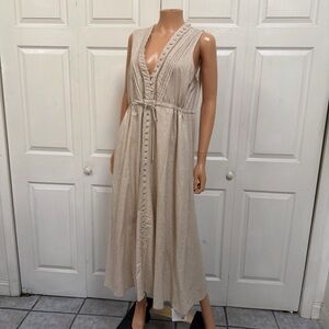 Chicwish V-neck Sleeveless Beige Buttoned long Dress in Linen Women’s Size XL